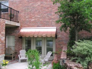 AW008 - Scalloped Awning